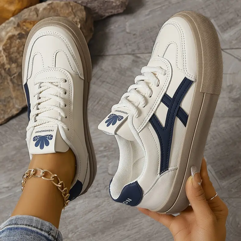 Adalgisa - Sneakers retrò e accoglienti - Image 2