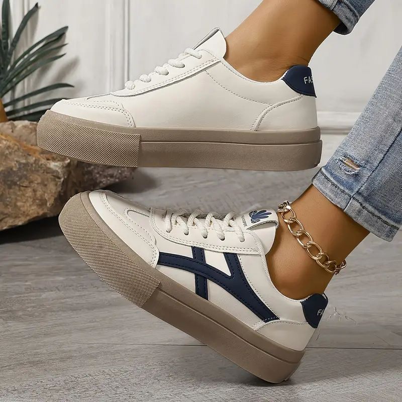 Adalgisa - Sneakers retrò e accoglienti - Image 3