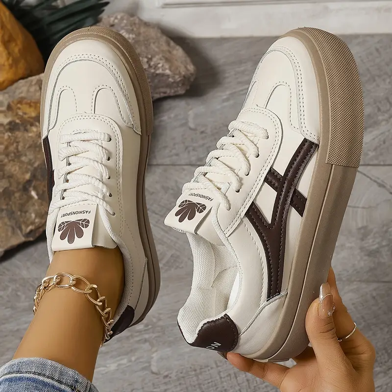 Adalgisa - Sneakers retrò e accoglienti - Image 5