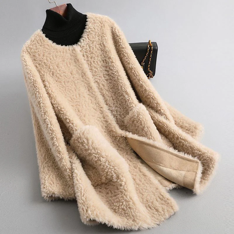 Raimona - Cappotto in Pelliccia di Orso Peluche - Image 5